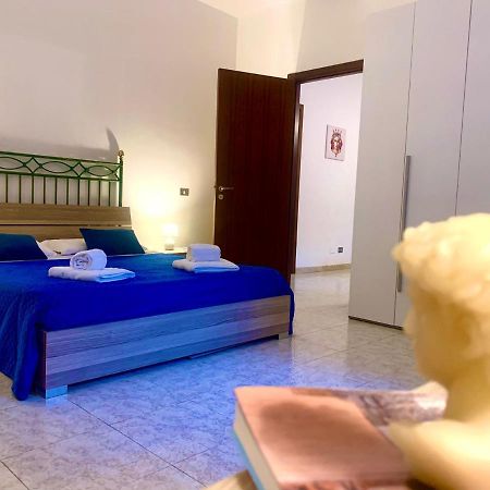 Appartamento A Un Passo Dal Massimo 1 Palermo Esterno foto