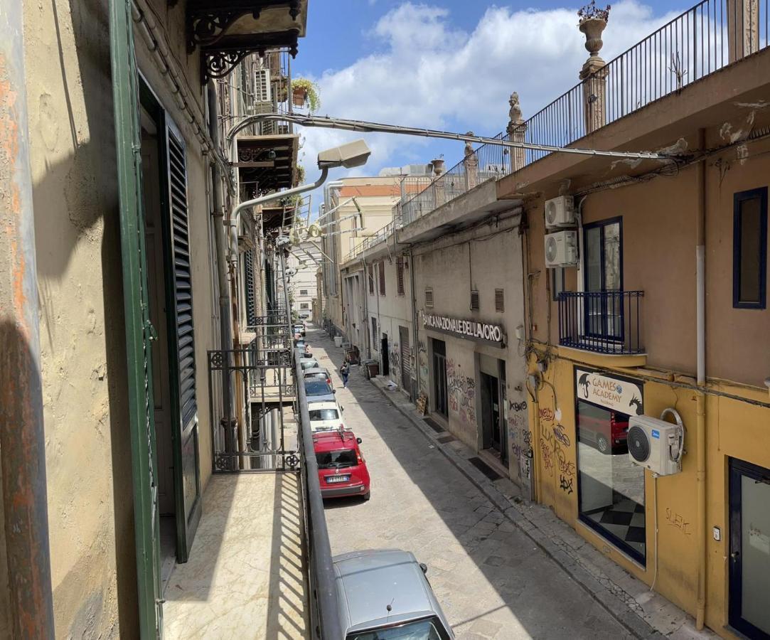 Appartamento A Un Passo Dal Massimo 1 Palermo Esterno foto